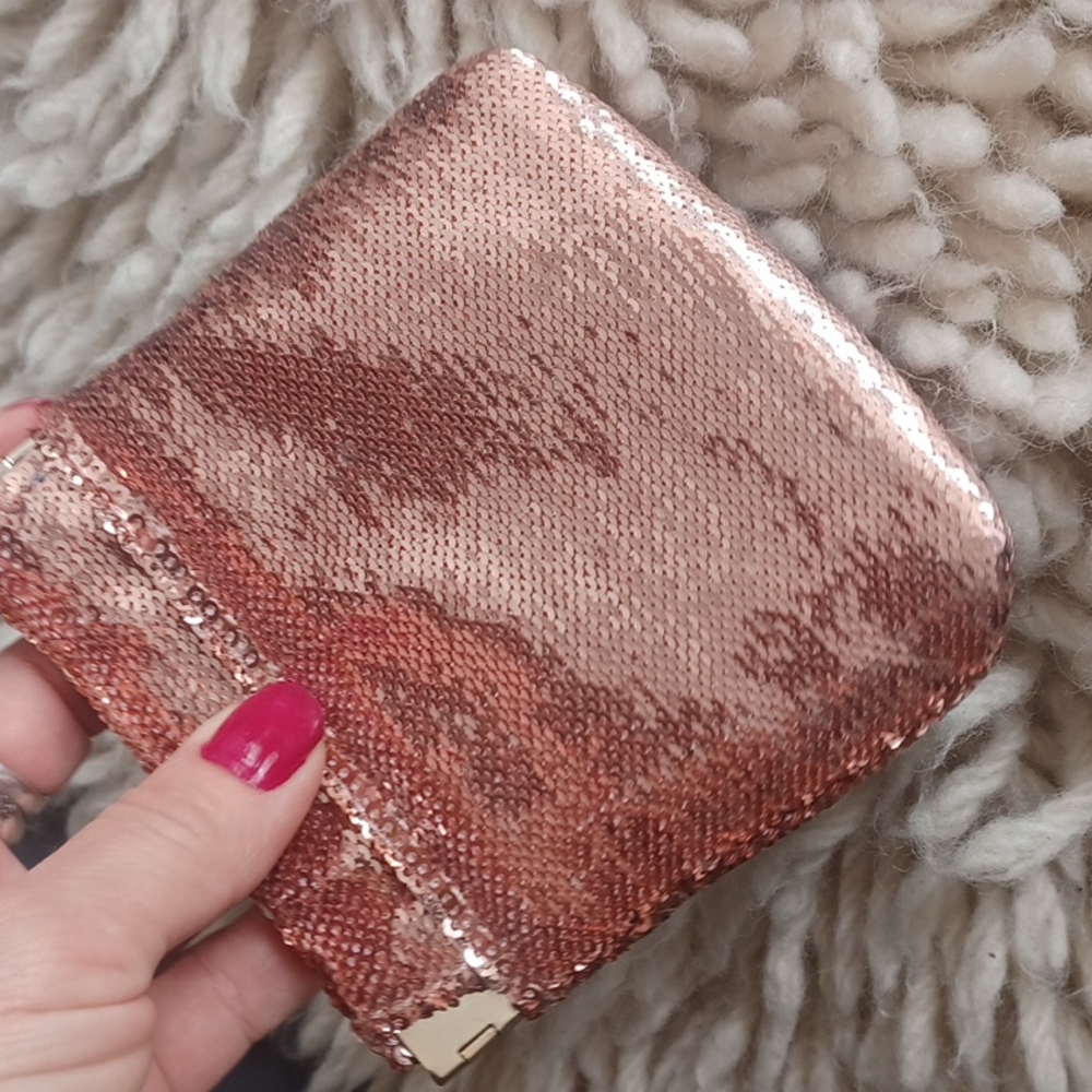 Anthropologie pouch - Picture 7 of 12